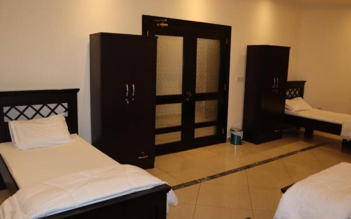 International-Abu Dhabi Hostel Villa