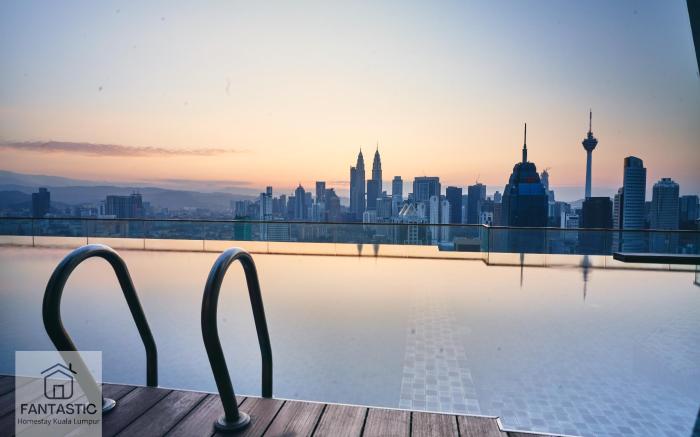 Regalia Residence @ KLCC View Sky Pool by MC