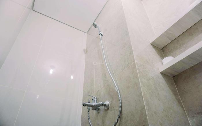 Enjoy Studio at Transpark Bintaro Apt By Travelio