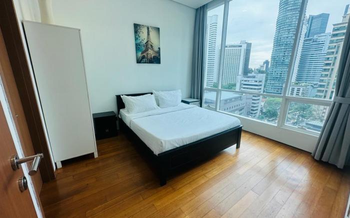 LUXURY APARTMENT WITH KLCC VIEW 