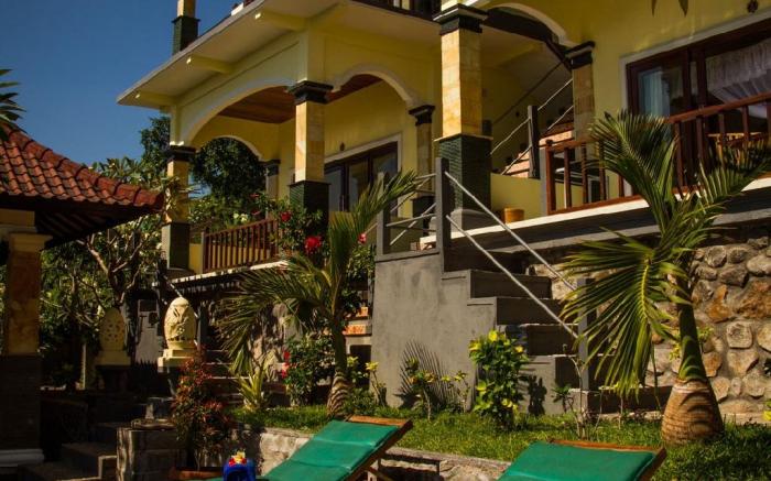 Beten Waru Bungalow and Restaurant