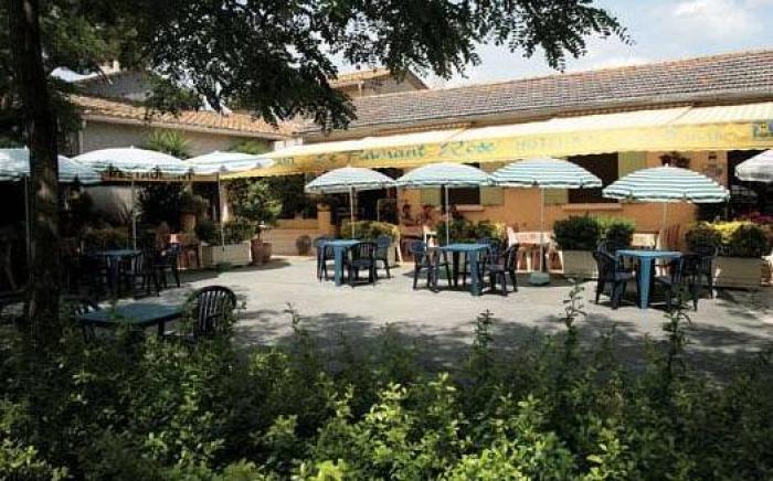 Logis Hotel Restaurant Le Flamant Rose camargue