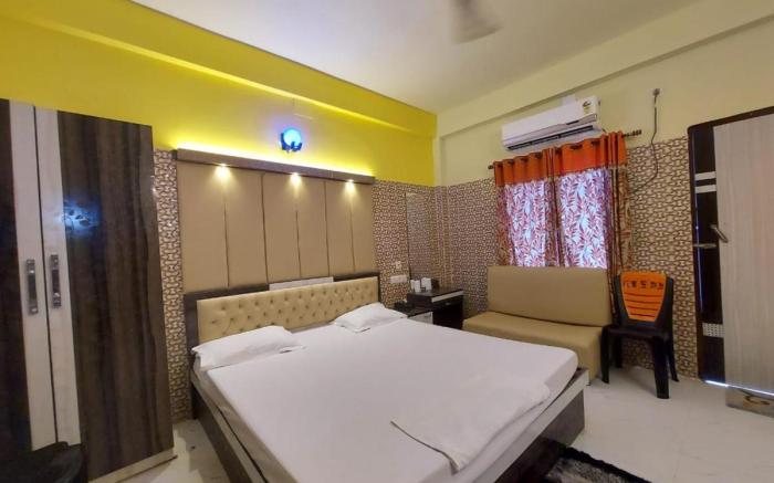 Hindusthan Inn - On Beach