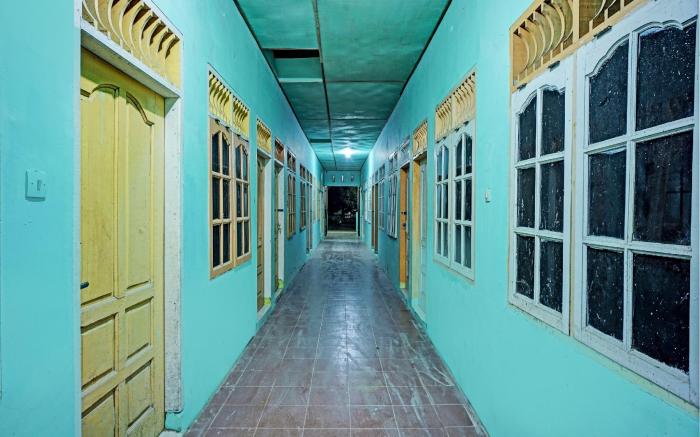 OYO 93298 Barito House