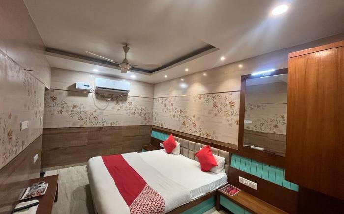 HOTEL RAGHUPATI 