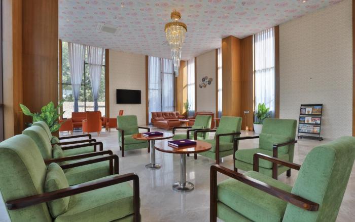 Hotel Empyrean