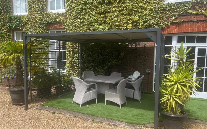 Harmondsworth Hall Guest House