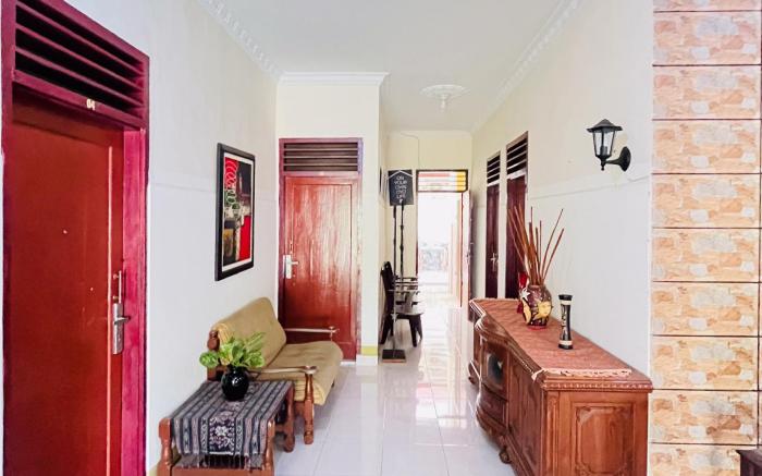Lega Guest House Syariah near UISU Medan RedPartner