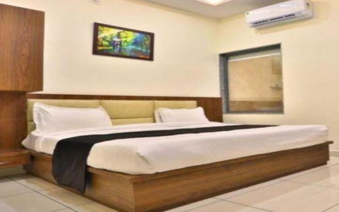 FabHotel Prime Shree Dev Prime