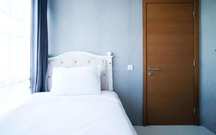 Comfy 2BR Aryaduta Residence Surabaya By Travelio