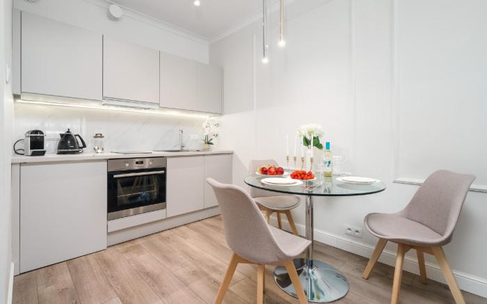 Golden Apartments Warsaw - Mennica Residence