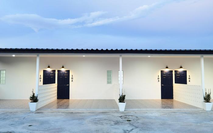 CALM RESORT