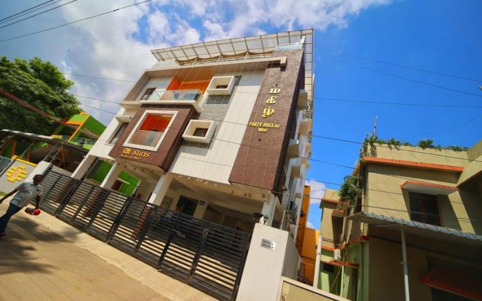CM Stays Service Apartment - Near Chennai Airport - Pallavaram