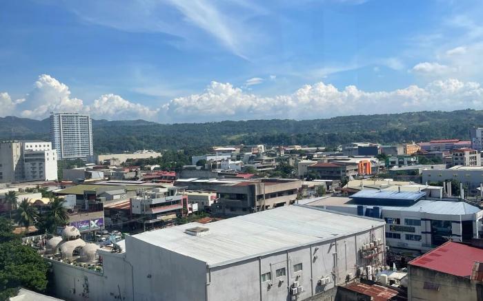 Centrio Tower 1BR Wifi & Netflix