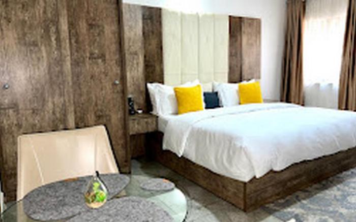 URBAN ROOTZ GUEST HOUSE