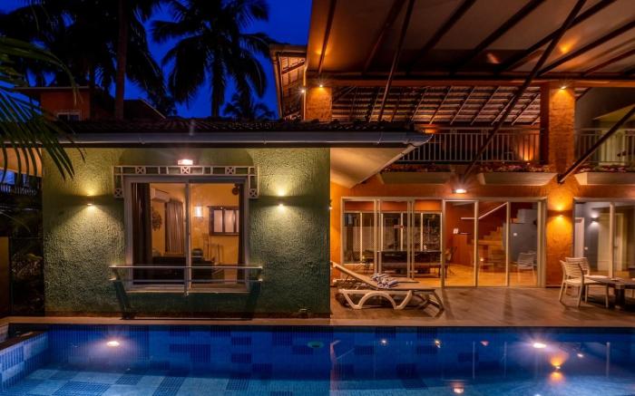 Beach 9 min walk 4br Villa with pvt pool and cook