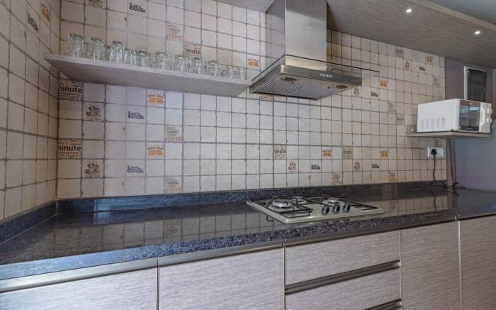 LookNoMore 5br Pool Villa Candolim Beach 600m