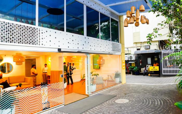 Bloom Boutique - Bandra