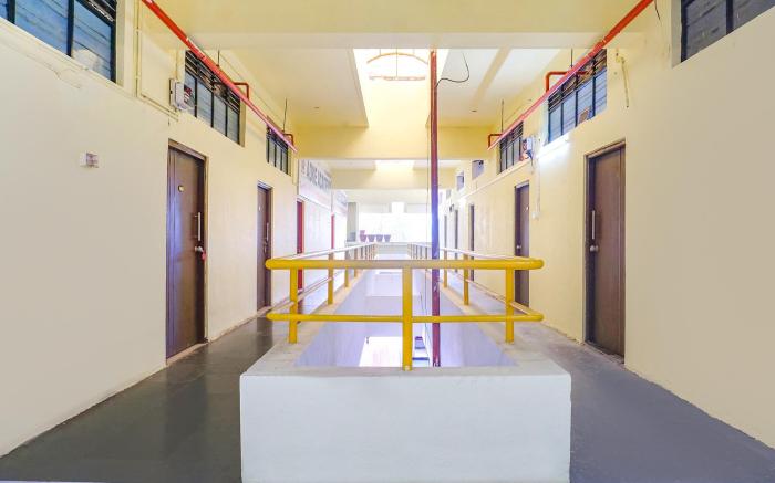FabHotel Om Sai - Nr. Nashik Railway Station
