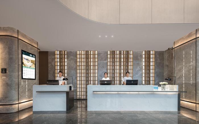 Atour Hotel Hangzhou East Railway Station West Square