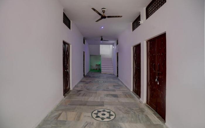 Hotel O LJP Farm House