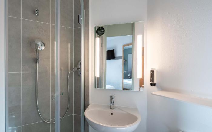 Hotel B&B Lille lezennes Stade Pierre Mauroy