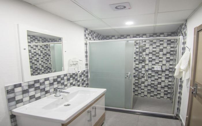 Staron Hotel