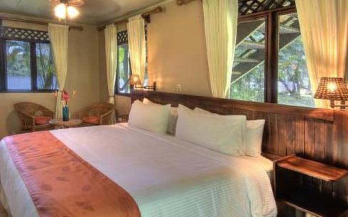Tortuga Lodge