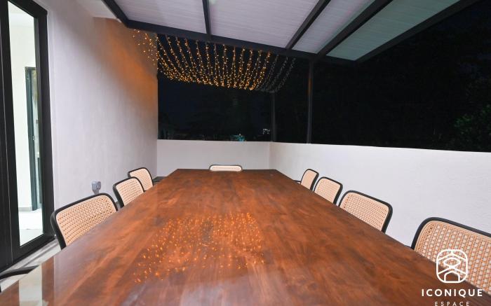 A8010 Kuantan Villa w/Movie Room | 11pax Iconique