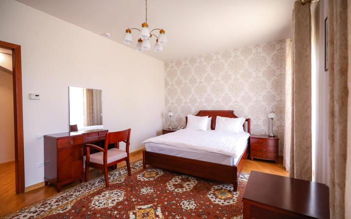 Latar Hotel Yerevan