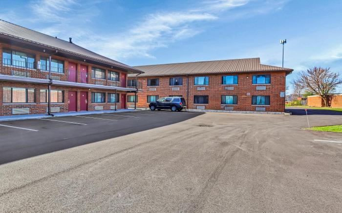 Bridgeview Inn - Chicago Area