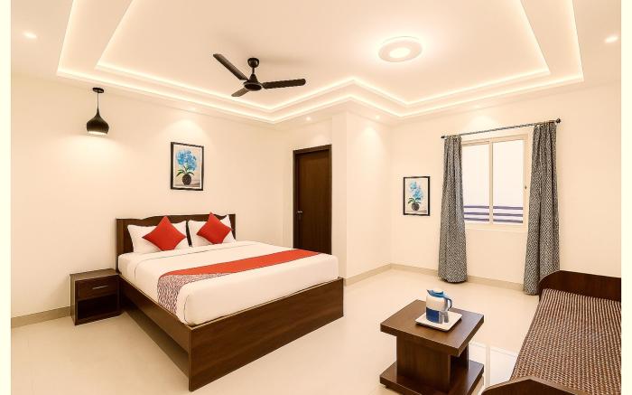 Goroomgo Hotel Shivay Near Ganga River Varanasi