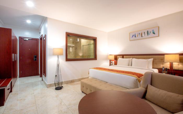 JOHNWOOD HOTEL by Bolton
