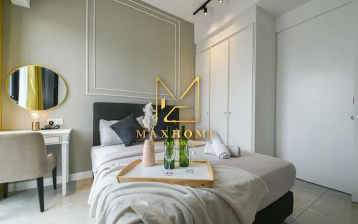 Infinity Pool @Bukit Bintang Axon KL 2rooms A24A