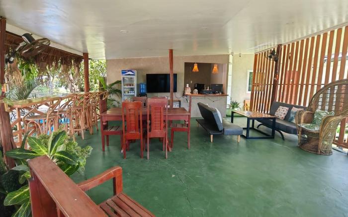 Green Dale’s Travellers Inn Puerto Princesa