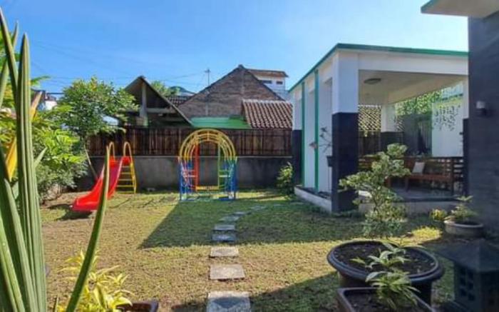 Villa Jogja Syariah Penginapan Keluarga di  Jogja