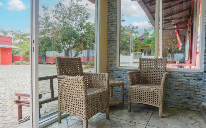 OYO 93342 Yasmine Guesthouse Syariah