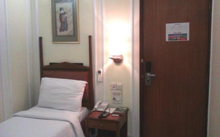 Hiltop Hotel