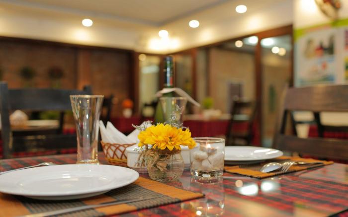 Golden River Hotel