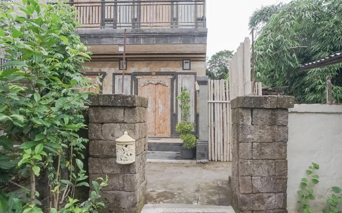 Giri Krisna Guest House