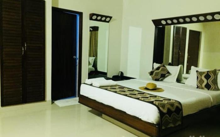 Lotus A Pondy Hotel