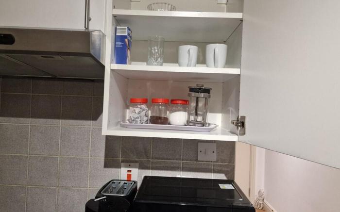 Living studio at Camberwell ,zone 2