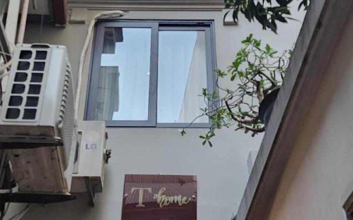 T Home Balcony