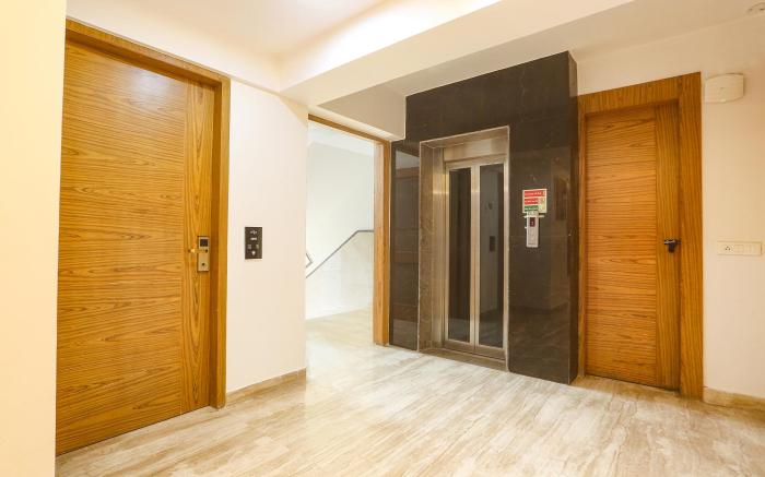 FabHotel Prime Star 17 - Nr. Yashobhoomi Convention Centre