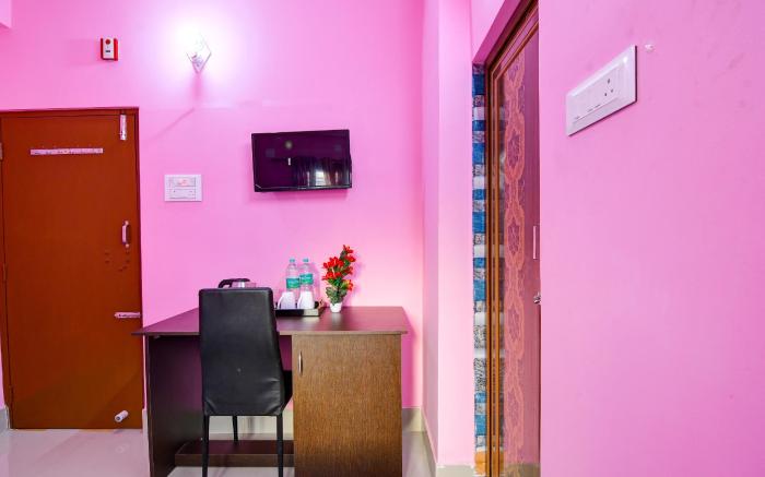 Hotel O Lotus Homestay
