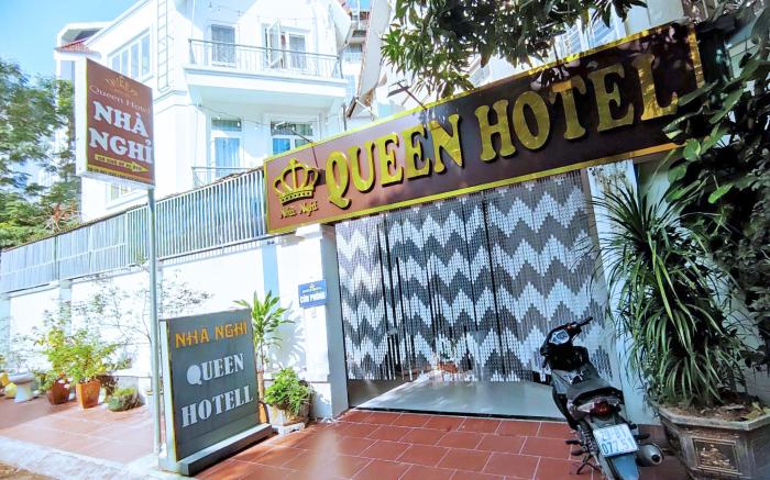 Queen Hotel Mo Lao