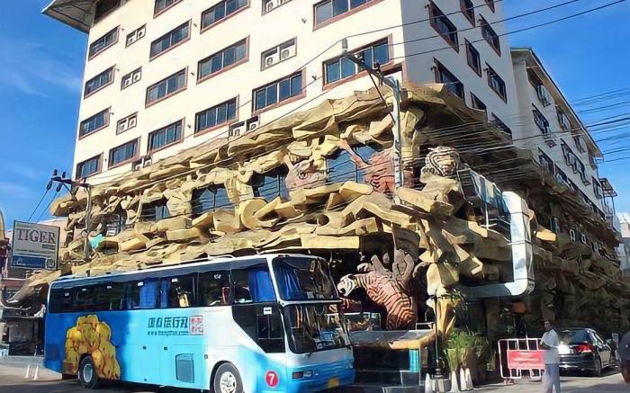 Tiger Complex Hotel 