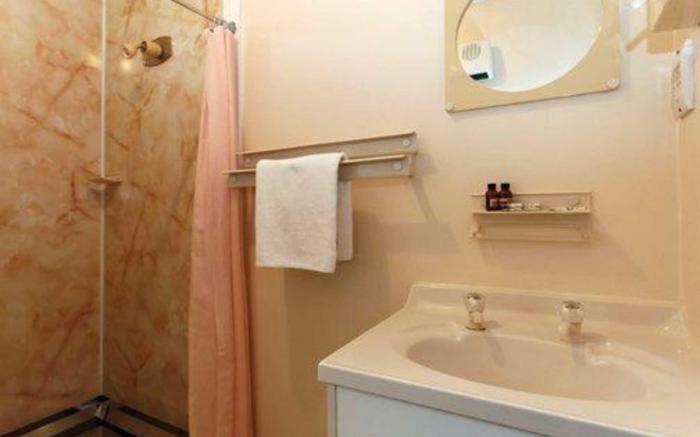 Econo Lodge Canterbury Court