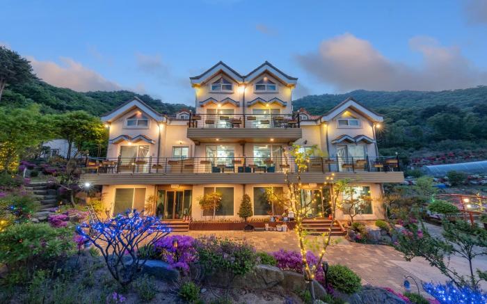 Gangwha Jeongwon Pension