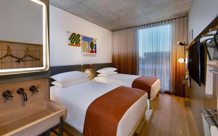 Moxy Sydney Airport